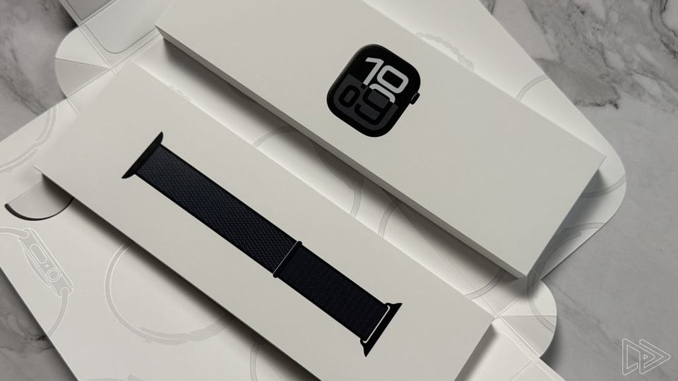 Watch Series 10 | 2 Straps Cream and Gray | Silver Dial for Man and Women